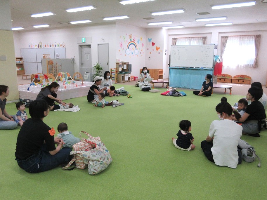 ６月の赤ちゃん交流会がありました♬