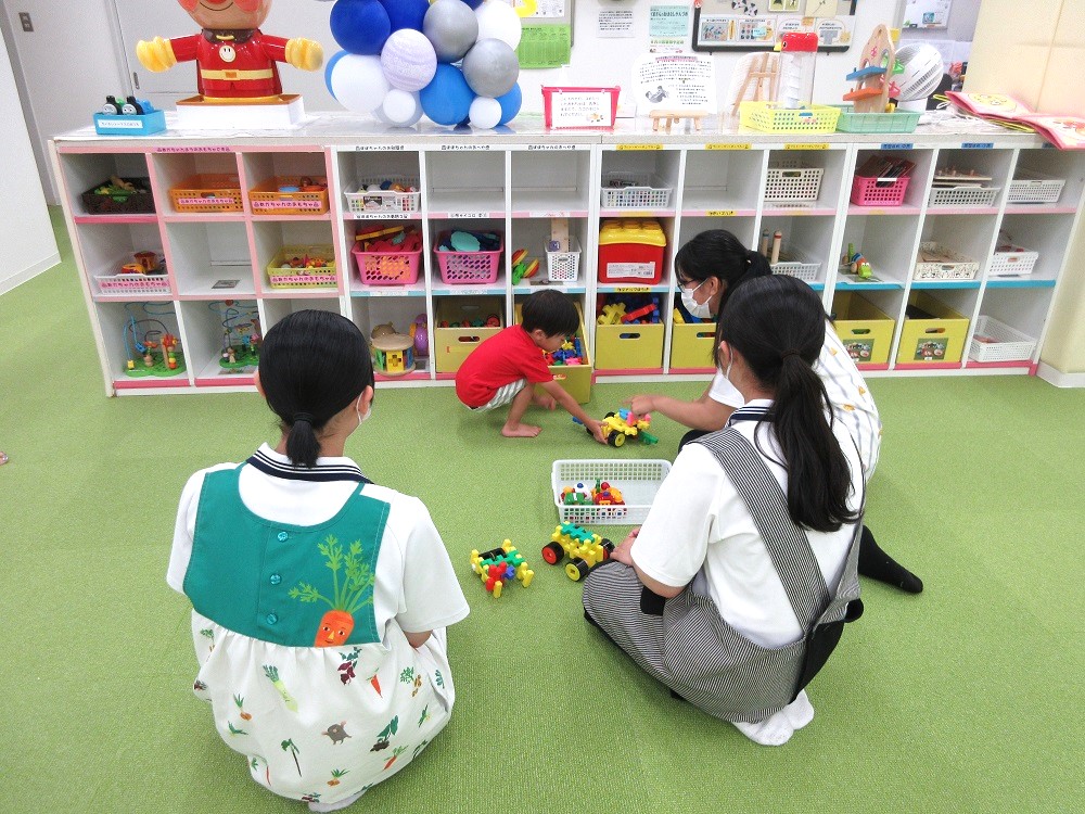 高校生のお姉さんが来てくれました！