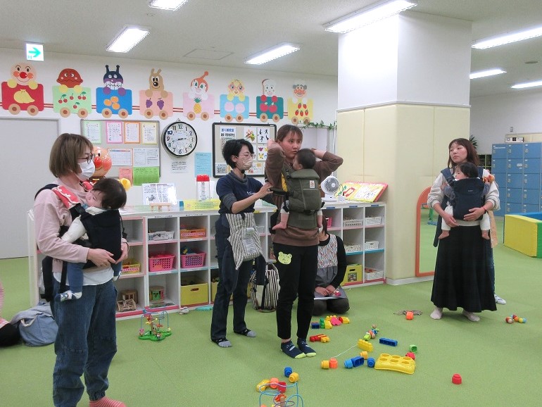 １１月の赤ちゃん交流会がありました♬