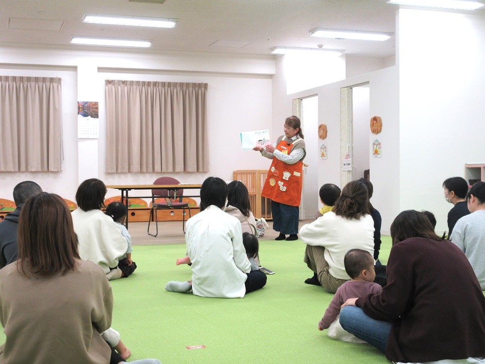 １１月の子育てサロンがありました！