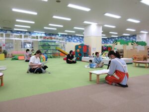 ５月の子育てサロンがありました！